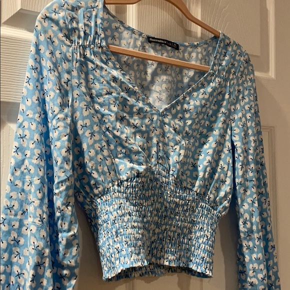 Abercrombie Smocked Waist Top - Picture 3 of 5